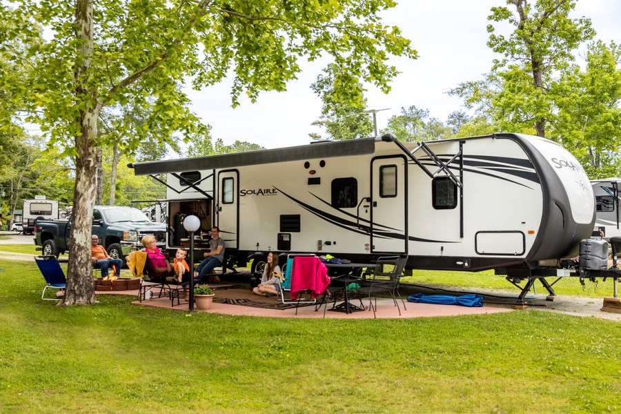 How to Stay Safe and Have A Memorable RV Road Trip?
