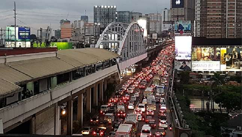 Surviving Traffic in Manila: 8 Tips Every Tourist Should Know