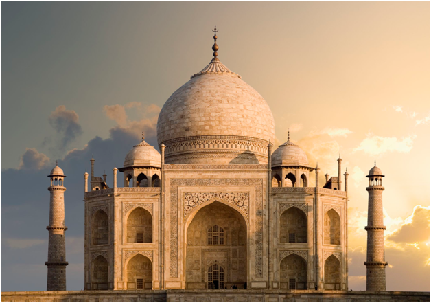 Explore the beauty of Ancient Mughal architecture in same day Agra tour