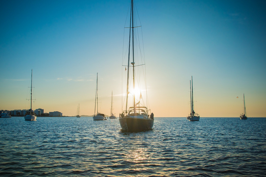 How to sail in beautiful Spain